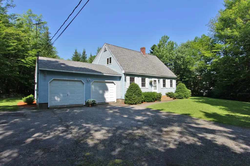 124 Merryman Road Glenburn ME 04401