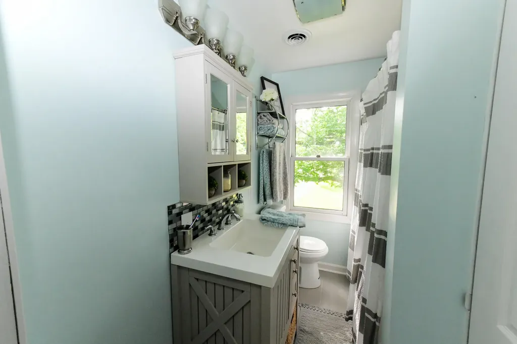 327 West Elm Street Yarmouth ME 04096