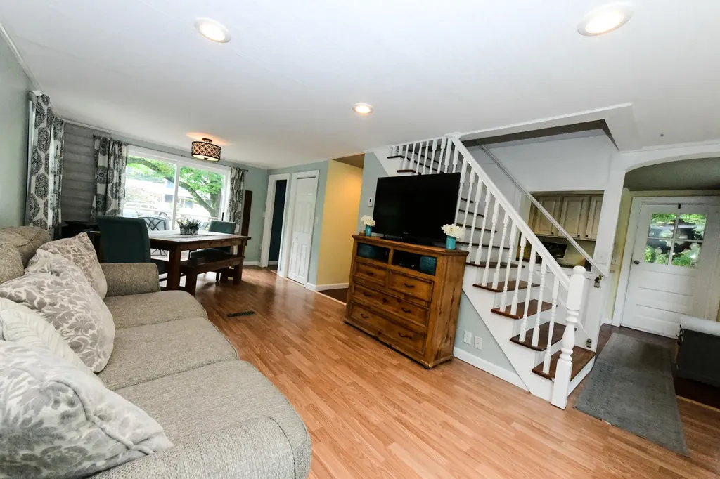 327 West Elm Street Yarmouth ME 04096