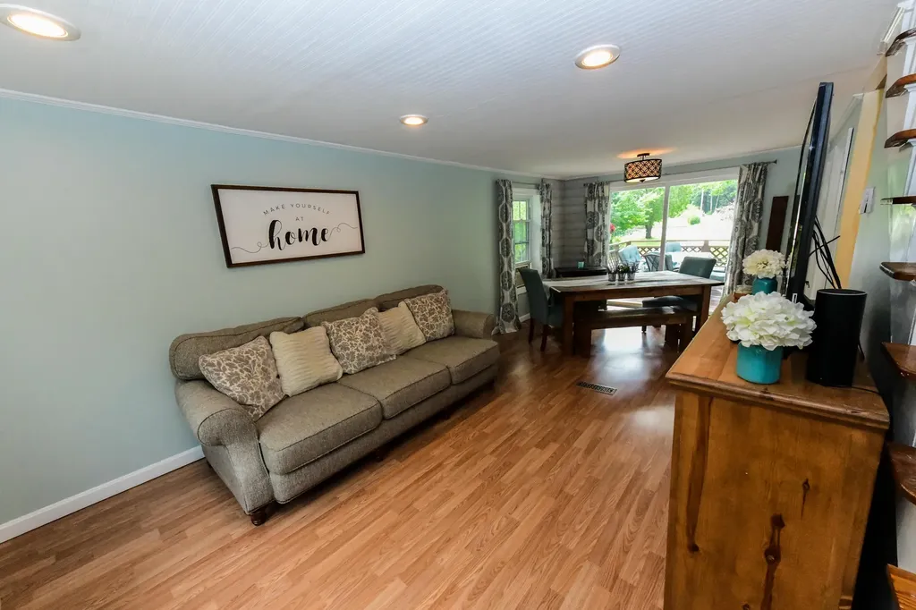 327 West Elm Street Yarmouth ME 04096