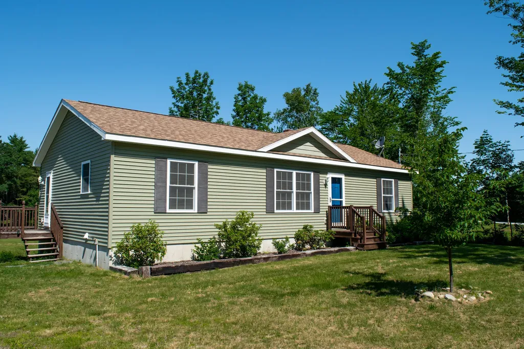 1417 Pond Road Mount Vernon ME 04352