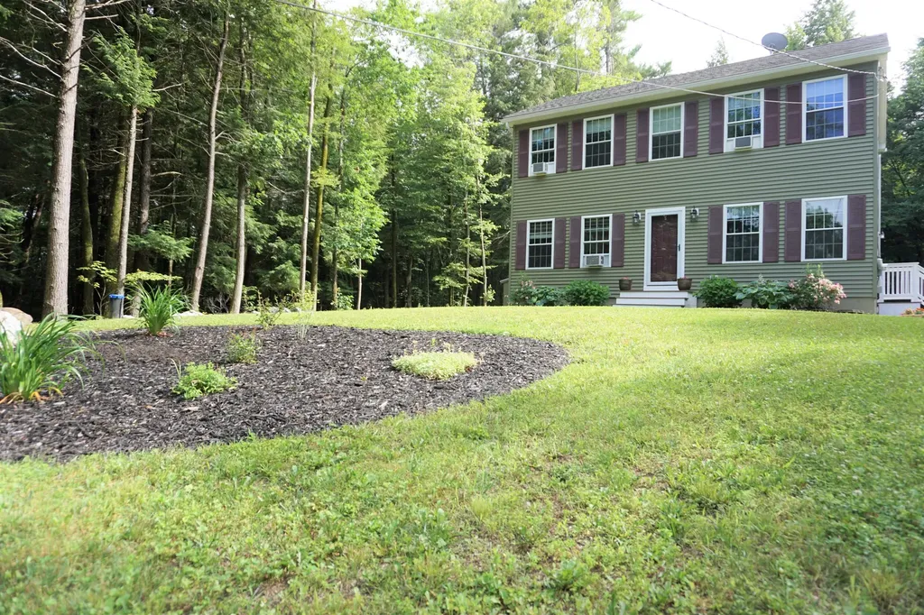 25 Hudon Road Lisbon ME 04250
