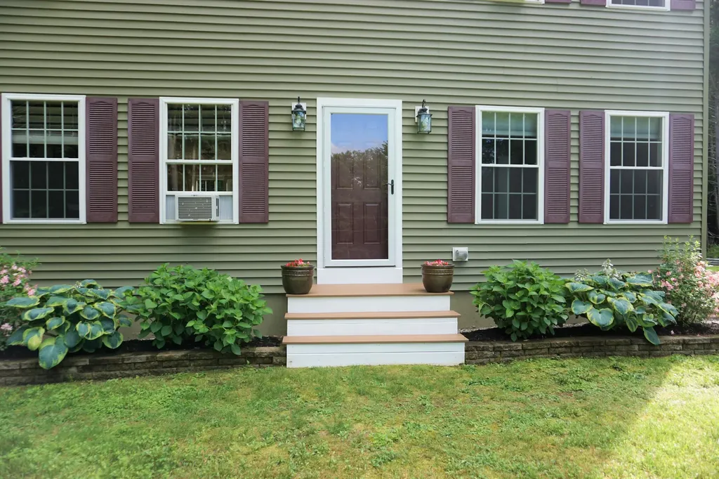 25 Hudon Road Lisbon ME 04250