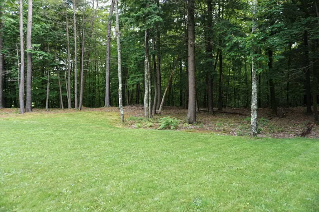 25 Hudon Road Lisbon ME 04250