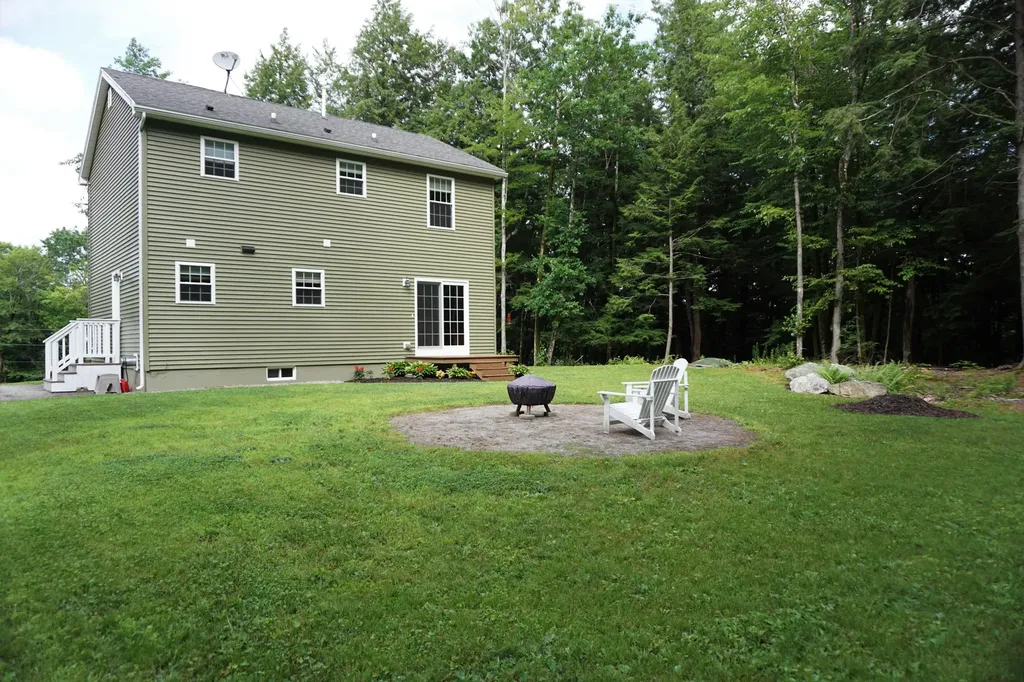 25 Hudon Road Lisbon ME 04250