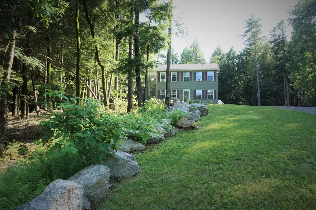 25 Hudon Road Lisbon ME 04250