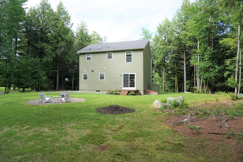 25 Hudon Road Lisbon ME 04250