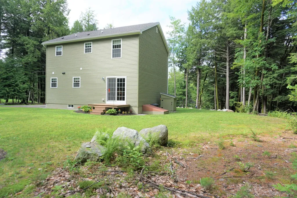 25 Hudon Road Lisbon ME 04250