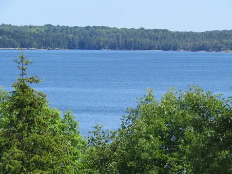 251 Shore Road Northport ME 04849