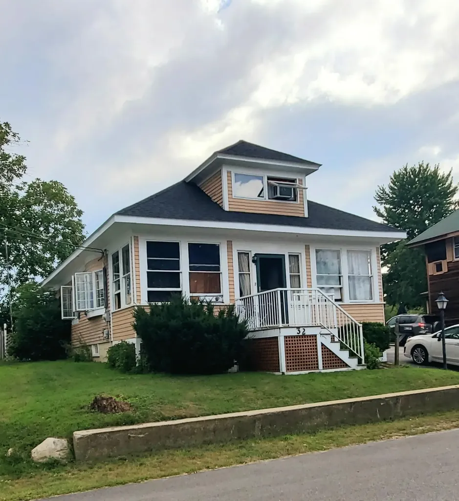 32 Aspen Avenue South Portland ME 04106