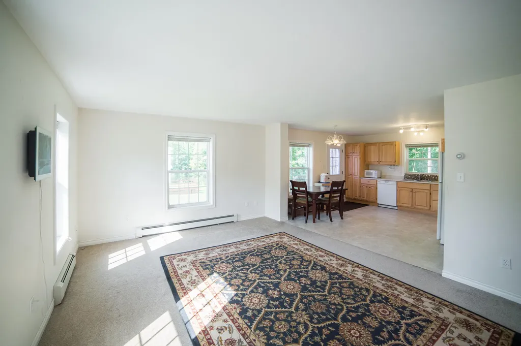 35 Cardinal Way Bangor ME 04401