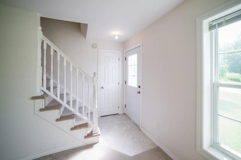 35 Cardinal Way Bangor ME 04401