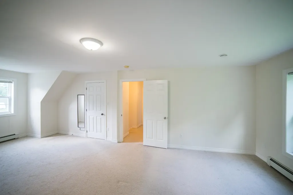 35 Cardinal Way Bangor ME 04401