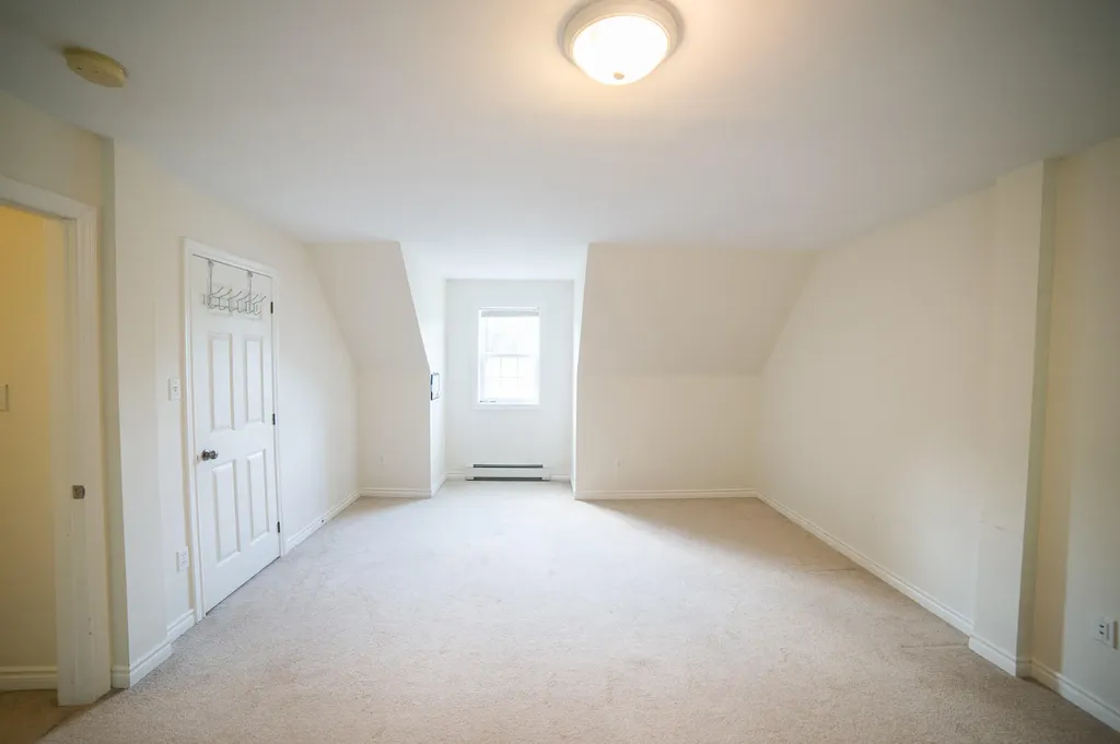 35 Cardinal Way Bangor ME 04401