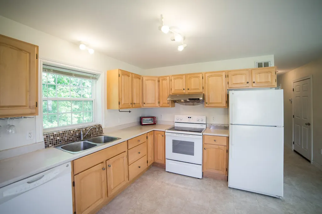 35 Cardinal Way Bangor ME 04401