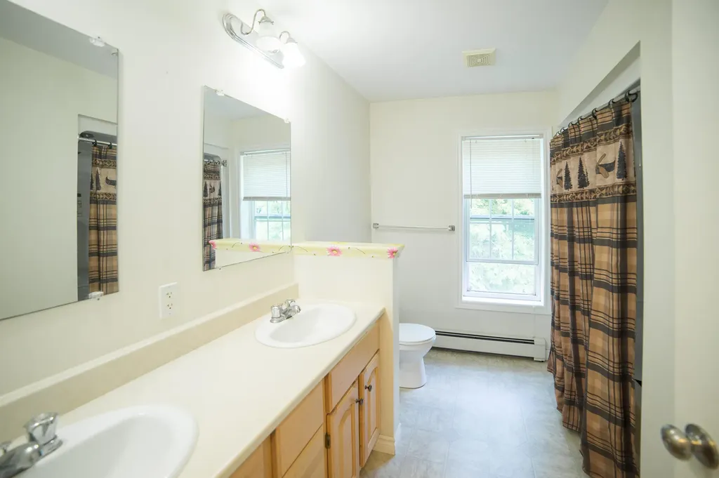35 Cardinal Way Bangor ME 04401