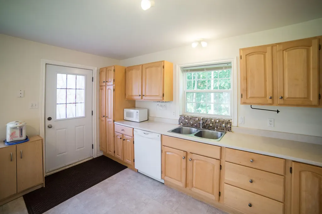 35 Cardinal Way Bangor ME 04401