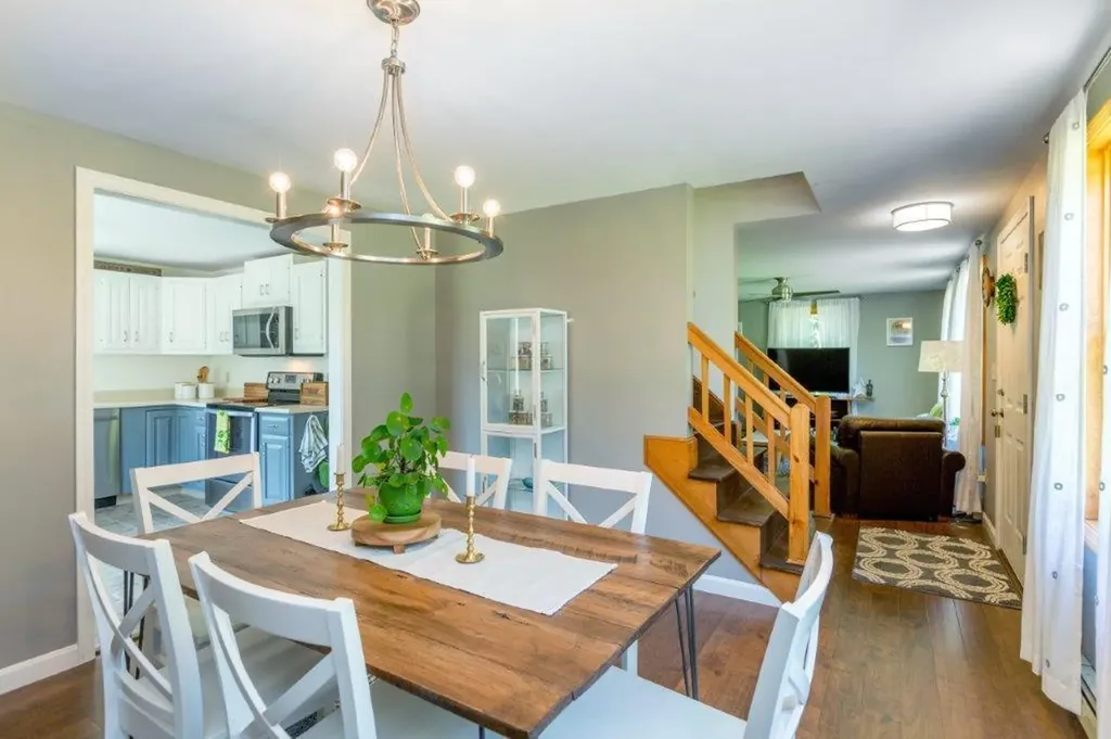 248 W Pownal Road North Yarmouth ME 04097