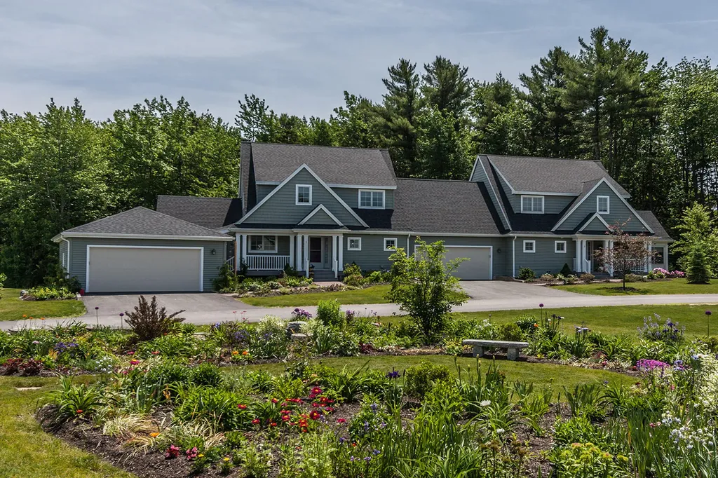 1 Clintonia Way Brunswick ME 04011