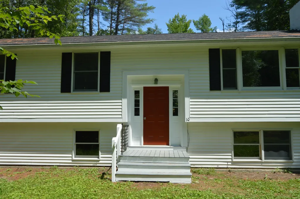 10 Chickadee Lane Bridgton ME 04009