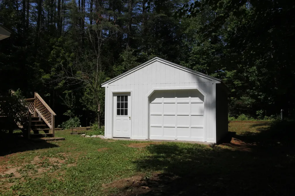 10 Chickadee Lane Bridgton ME 04009