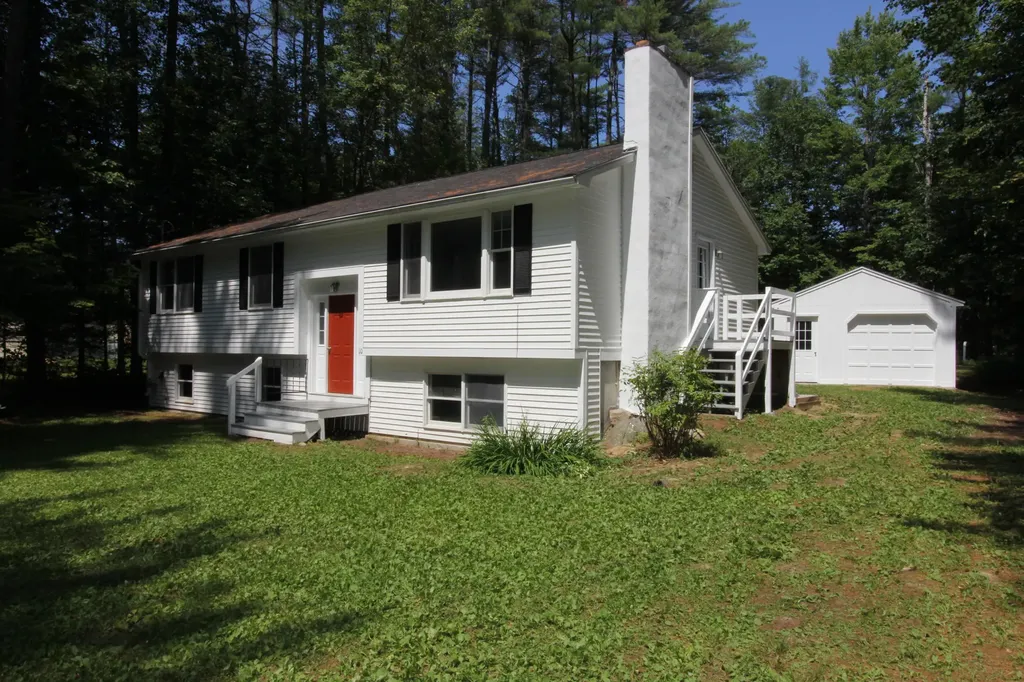 10 Chickadee Lane Bridgton ME 04009