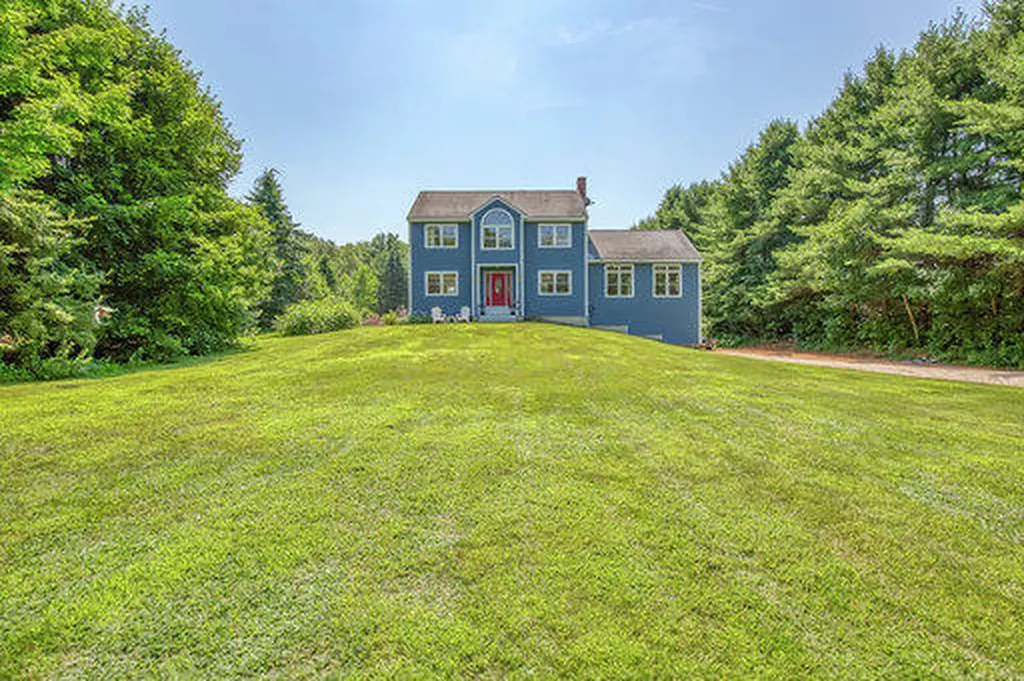 9 Park Road Windham ME 04062