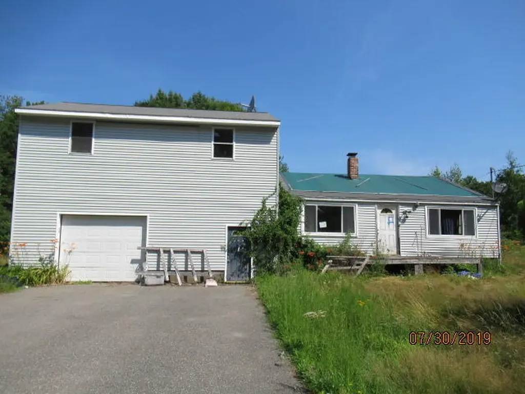 1185 Hallowell Litchfield Road West Gardiner ME 04345