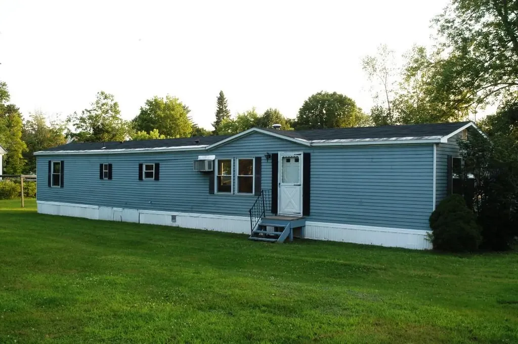35 John Street Madison ME 04950