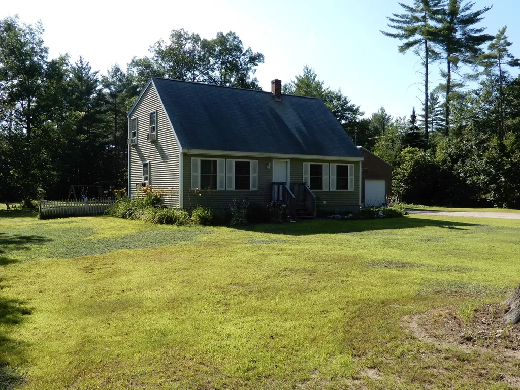 16 Durgintown Road E Hiram ME 04041