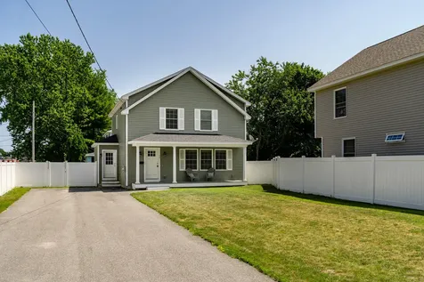 32 Thadeus Street South Portland ME 04106