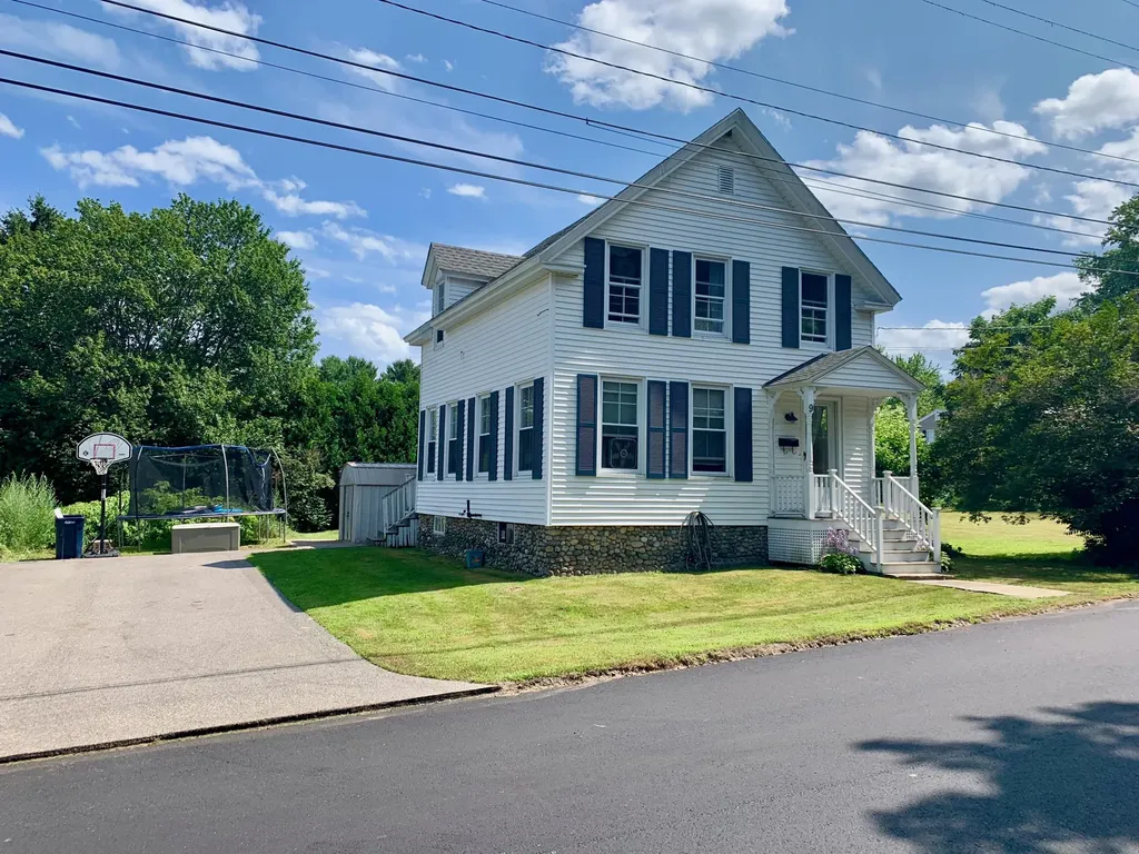 9 Mount Pleasant Street Biddeford ME 04005