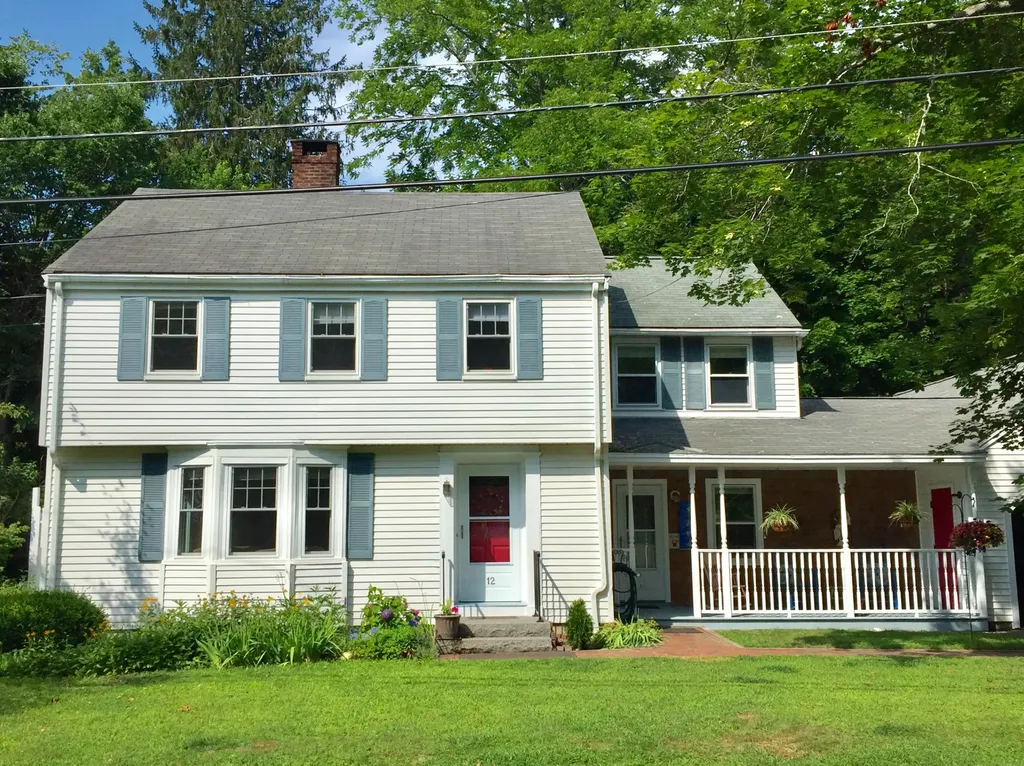 12 Parsons Street Kennebunk ME 04043