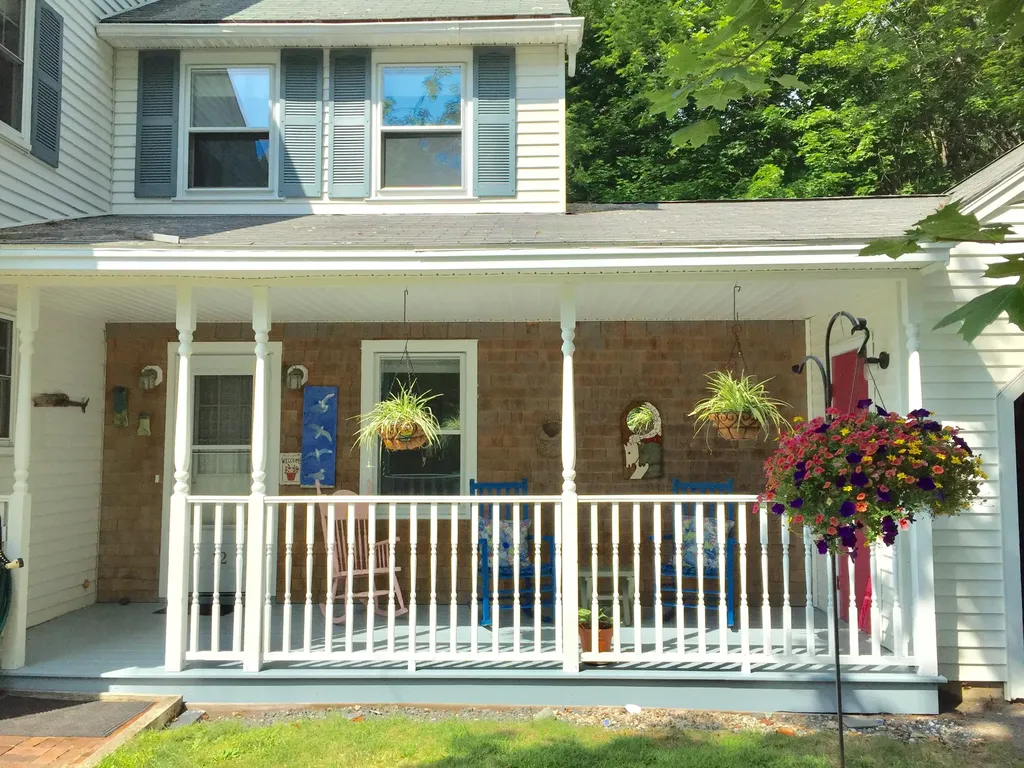 12 Parsons Street Kennebunk ME 04043