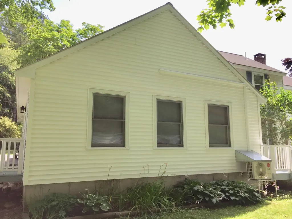 12 Parsons Street Kennebunk ME 04043