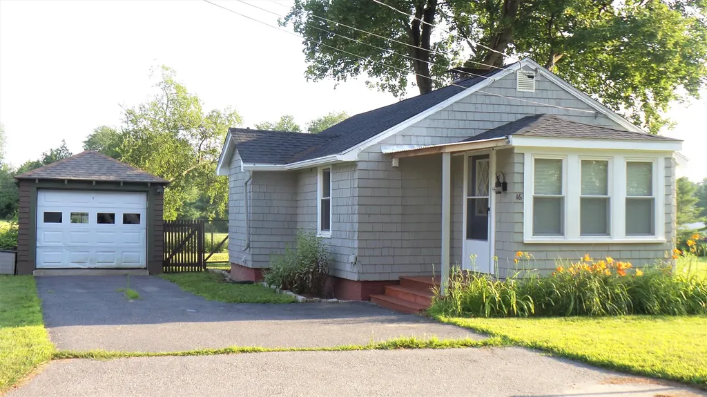 16 Stevens Road Augusta ME 04330