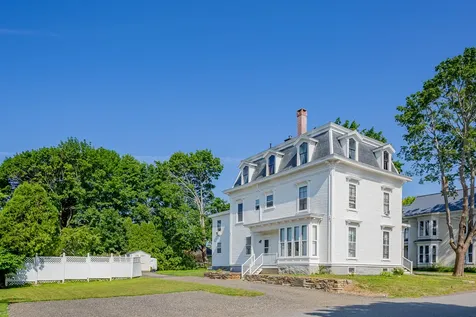 10 Claremont Street Rockland ME 04841