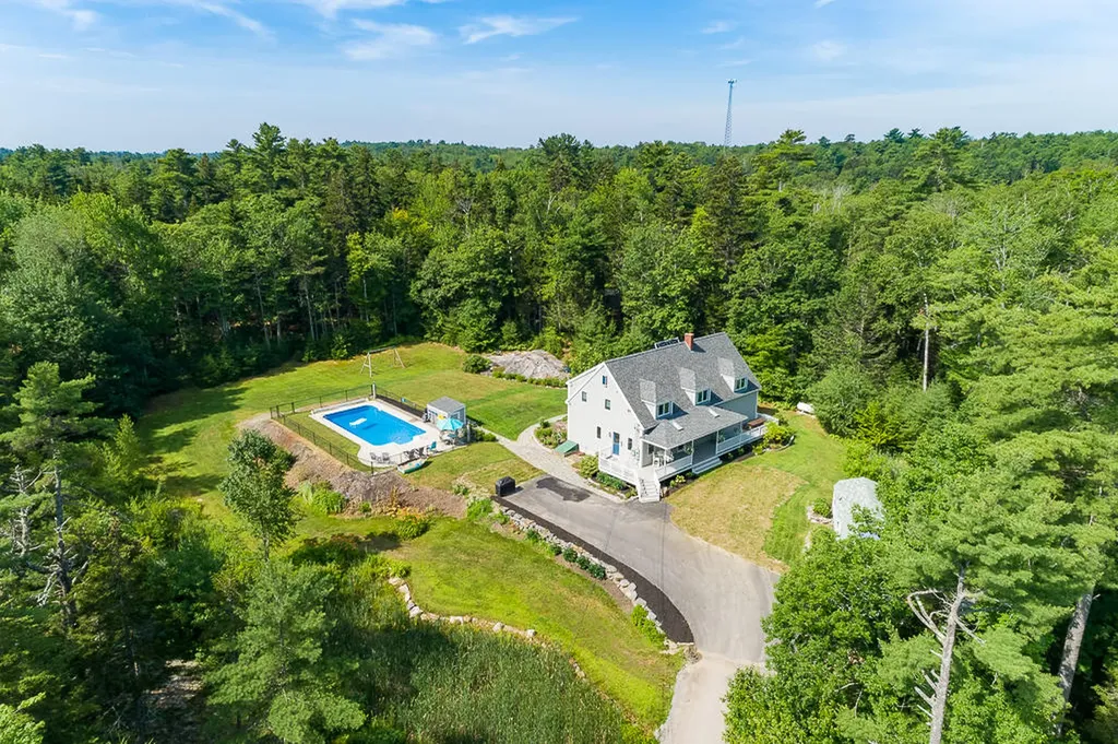2 Woodford Trail Harpswell ME 04079
