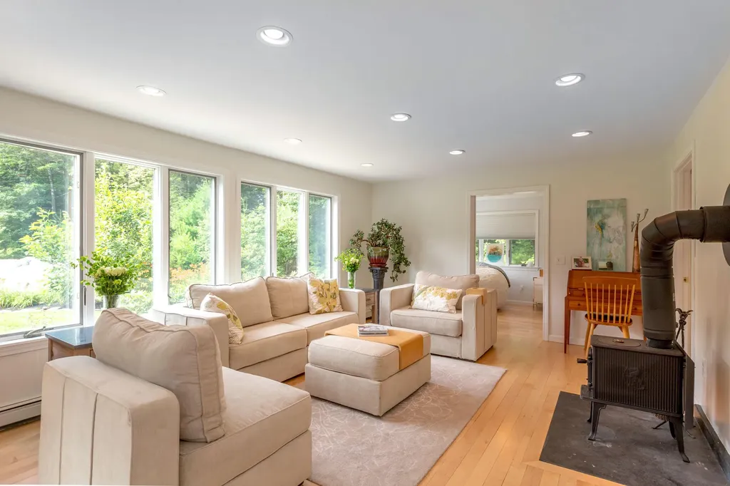2 Woodford Trail Harpswell ME 04079