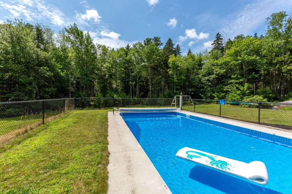 2 Woodford Trail Harpswell ME 04079