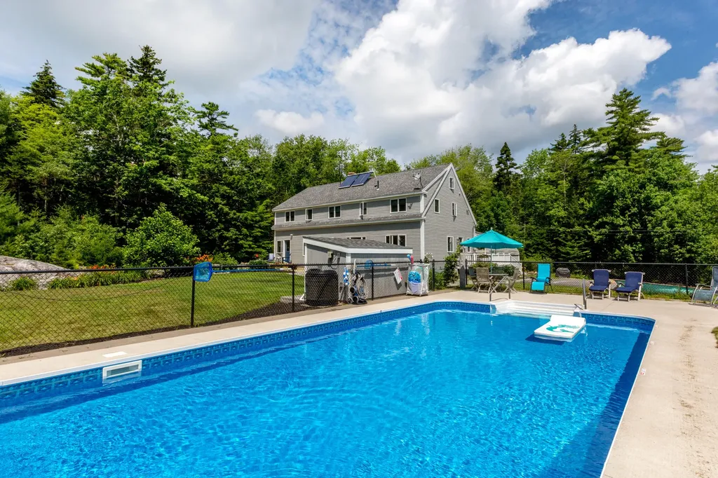 2 Woodford Trail Harpswell ME 04079
