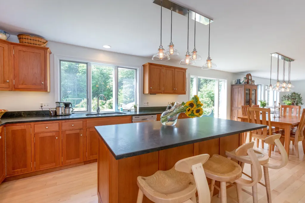 2 Woodford Trail Harpswell ME 04079