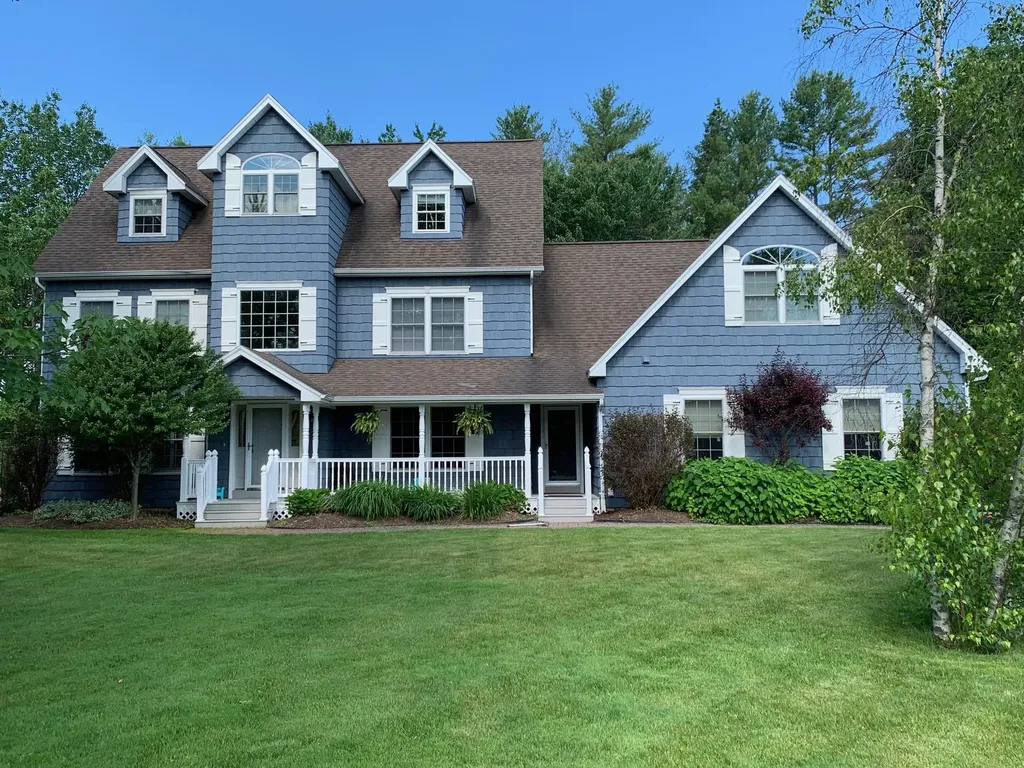 38 Constitution Avenue Hampden ME 04444
