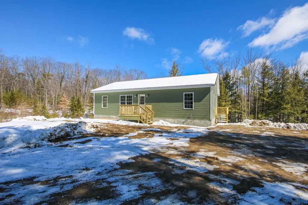 1333 Cape Road Limington ME 04049