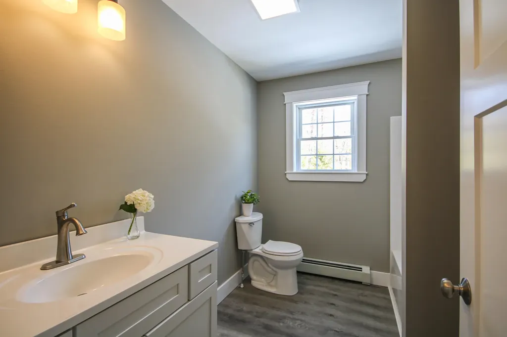 1333 Cape Road Limington ME 04049