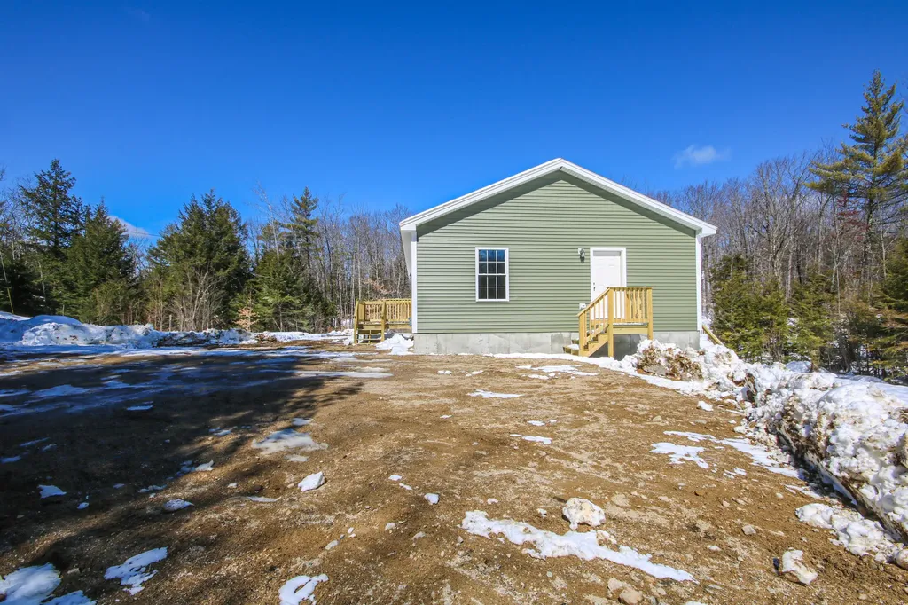 1333 Cape Road Limington ME 04049