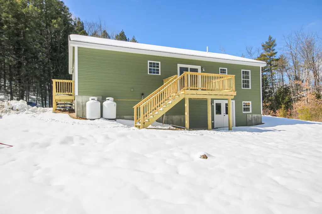 1333 Cape Road Limington ME 04049