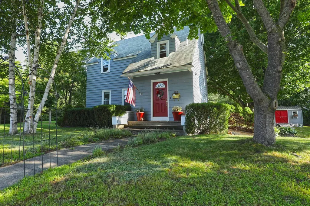 33 Newland Avenue Augusta ME 04330