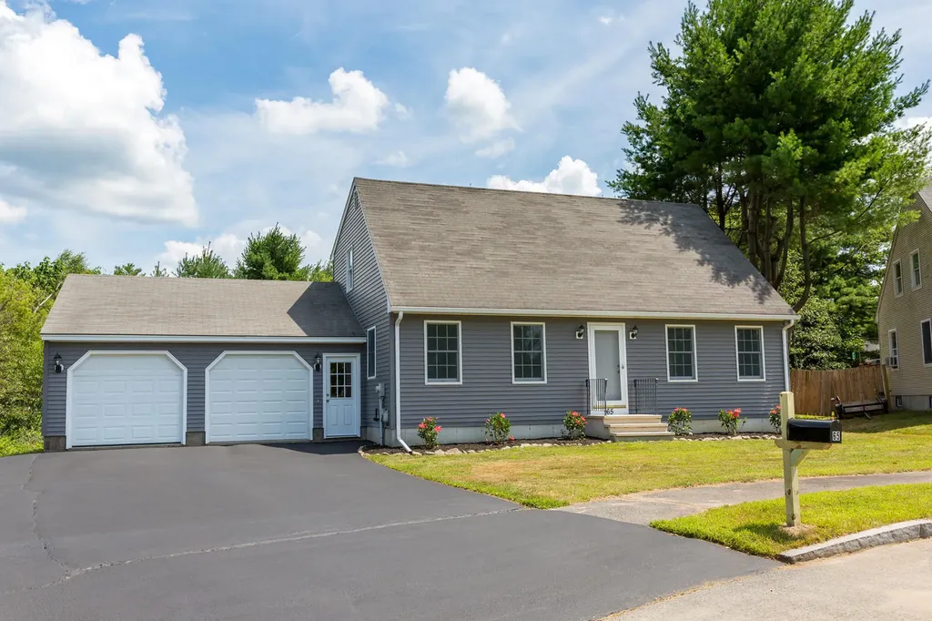 65 Felicia Lane Portland ME 04103