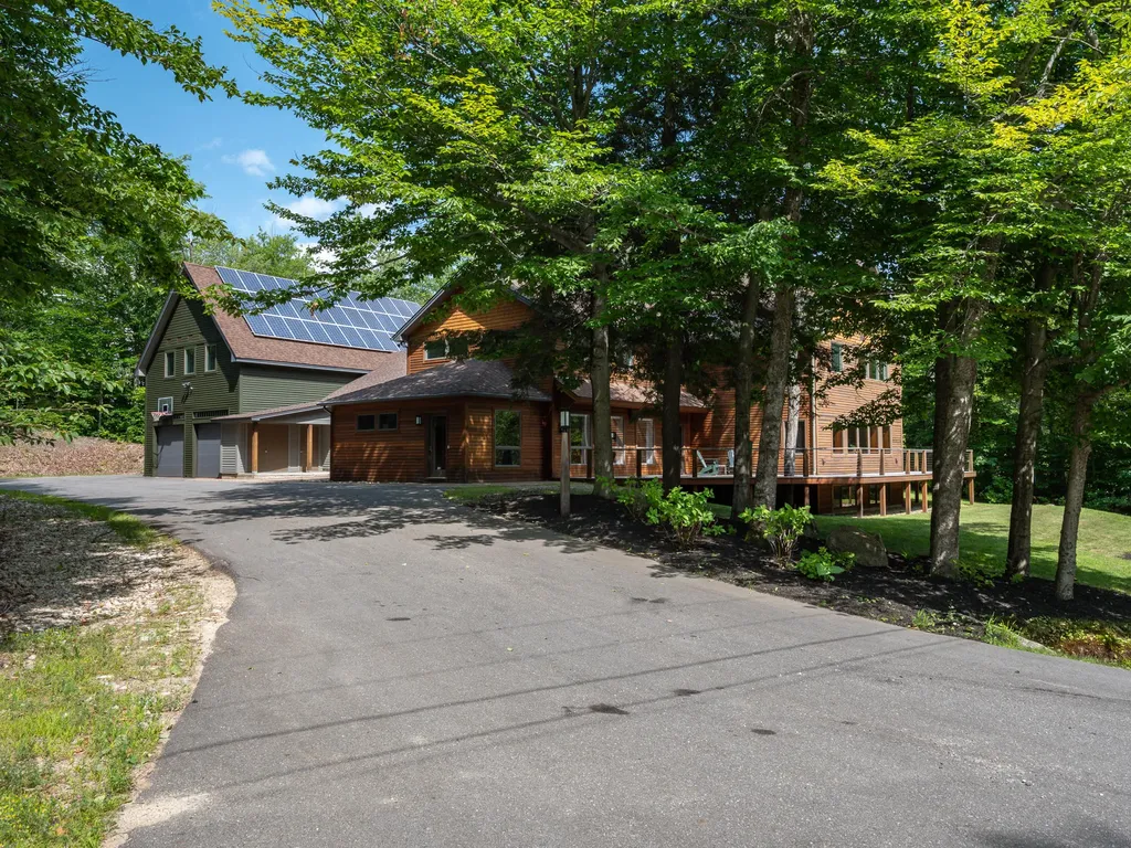 69 Greenbriar Road Newry ME 04261